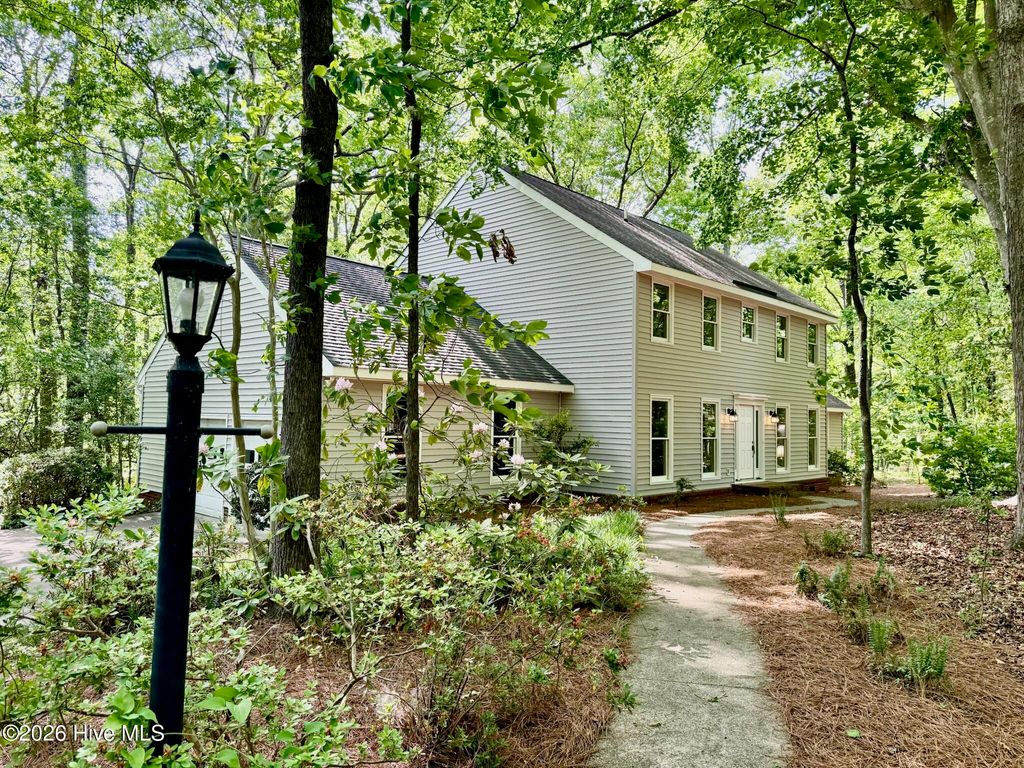829 Williamsburg Drive, Rockingham, NC 28379