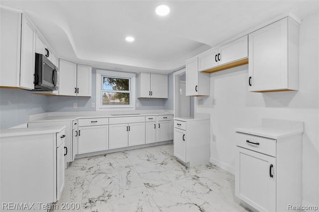 33101 Donnelly Street, Garden City, MI 48135