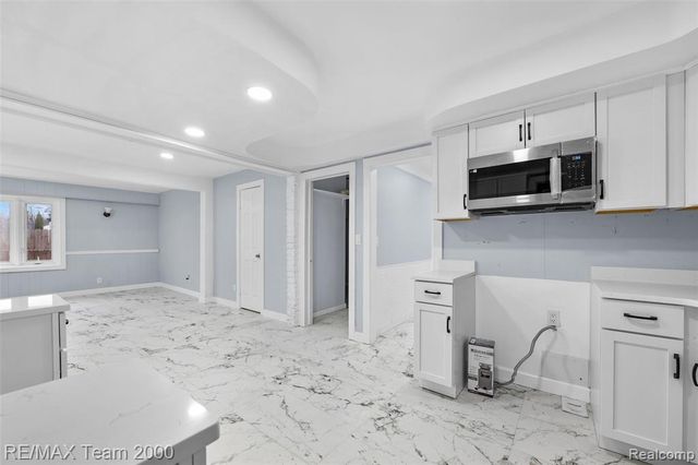 33101 Donnelly Street, Garden City, MI 48135