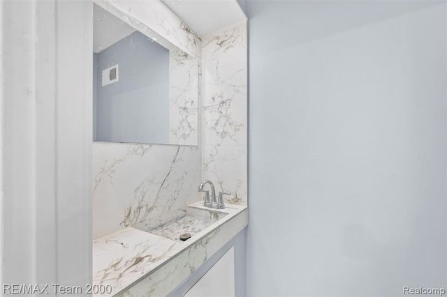 33101 Donnelly Street, Garden City, MI 48135