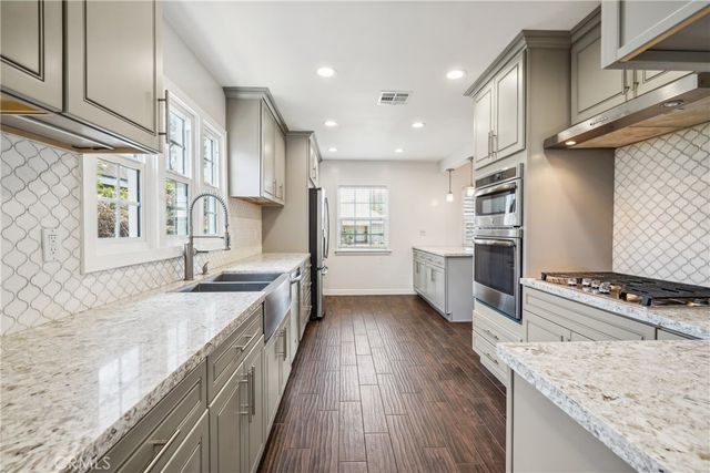 3816 S Victoria, Los Angeles, CA 90008