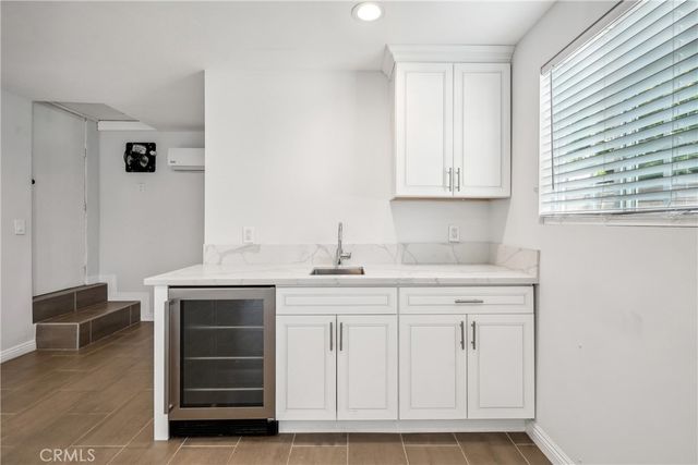 3816 S Victoria, Los Angeles, CA 90008