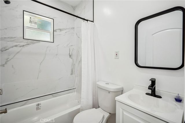 3816 S Victoria, Los Angeles, CA 90008