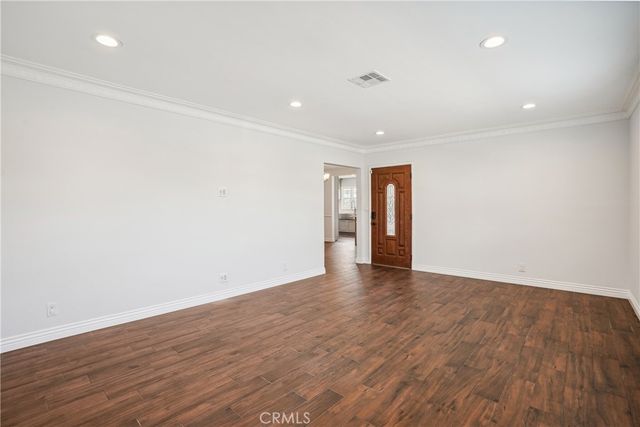 3816 S Victoria, Los Angeles, CA 90008