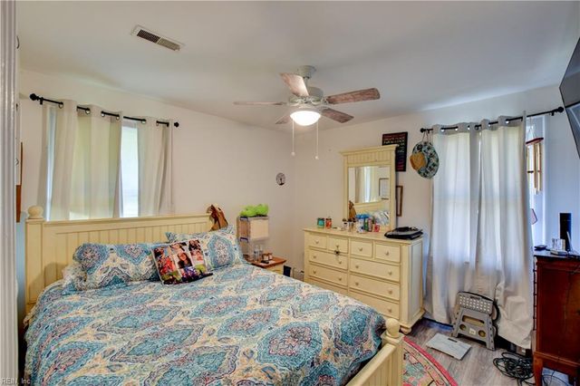 10 Rivercrest CT, Portsmouth, VA 23701