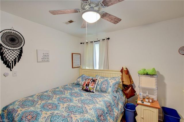 10 Rivercrest CT, Portsmouth, VA 23701