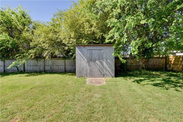 10 Rivercrest CT, Portsmouth, VA 23701