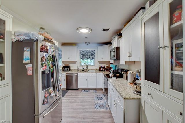 10 Rivercrest CT, Portsmouth, VA 23701