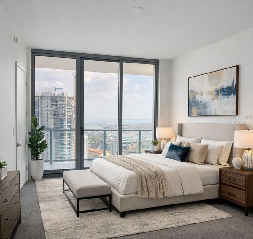 Image 18 of property listing at 400 CENTRAL AVENUE 2603, St Petersburg, FL 33701