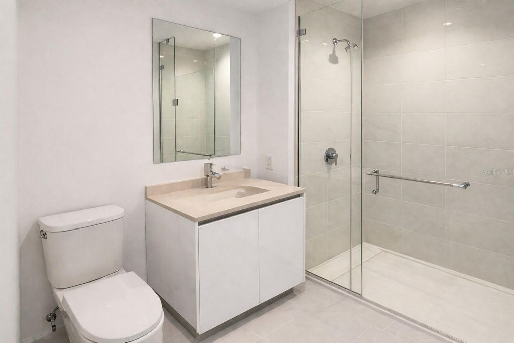 Image 19 of property listing at 400 CENTRAL AVENUE 2603, St Petersburg, FL 33701