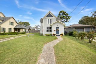 705 S 4th Street, Rogers, AR 72756