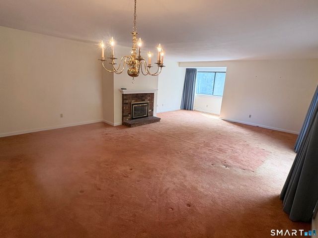 88 South Trail A, Stratford, CT 06614