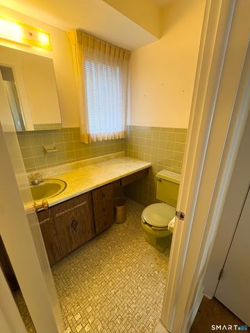 88 South Trail A, Stratford, CT 06614