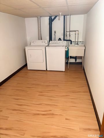 88 South Trail A, Stratford, CT 06614