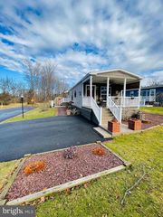 74 CHIPAWA AVE, Dover, PA 17315