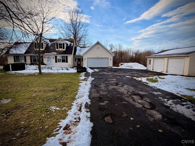 6621 East Port Bay Road, Wolcott, NY 14590