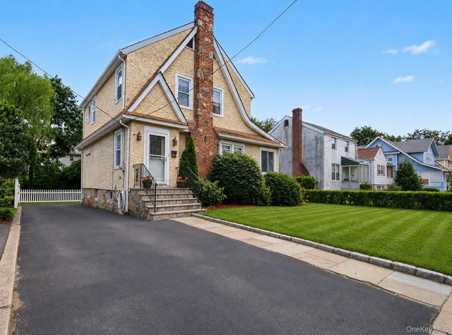 31 Brookdale Avenue, White Plains, NY 10603