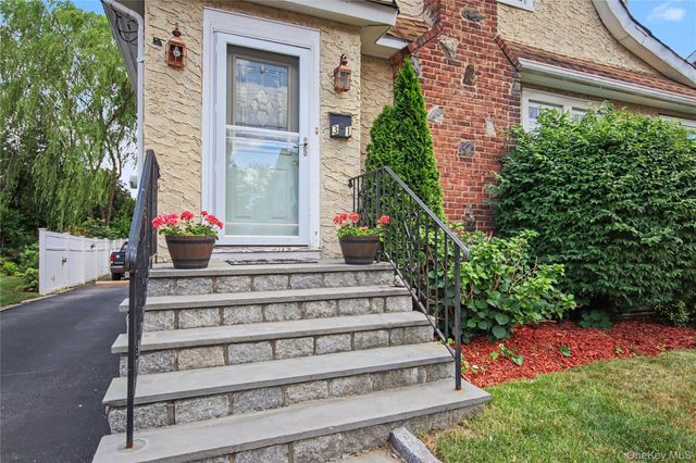 31 Brookdale Avenue, White Plains, NY 10603