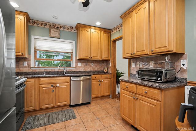 31 Brookdale Avenue, White Plains, NY 10603