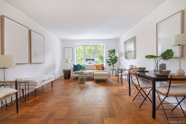4 Midland Gdns Apt 3J, Bronxville, NY 10708