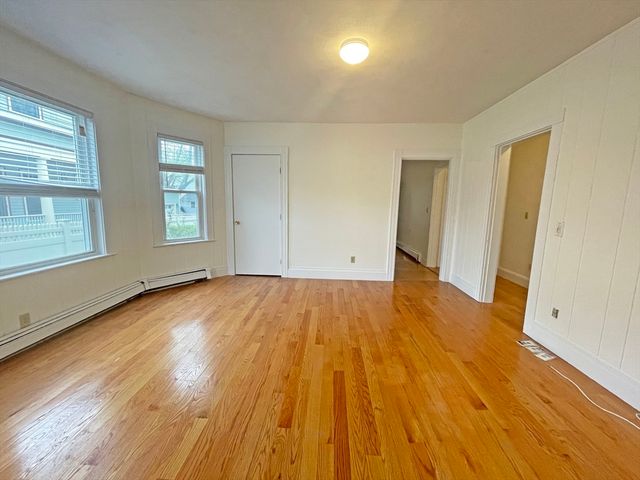 301 Lexington St 1, Newton, MA 02466