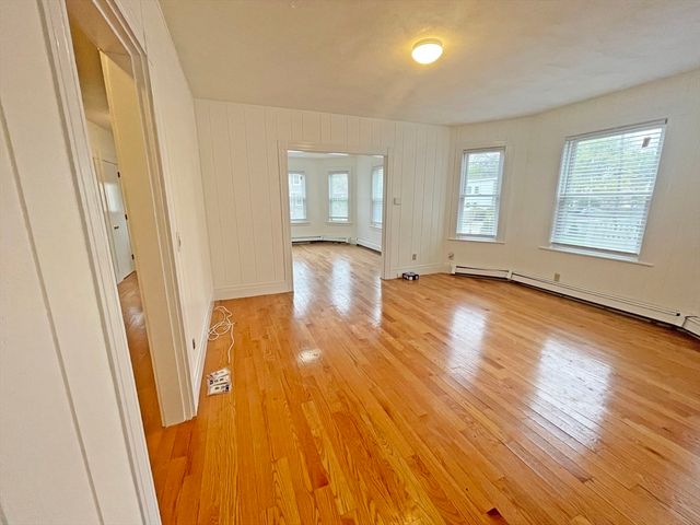 301 Lexington St 1, Newton, MA 02466