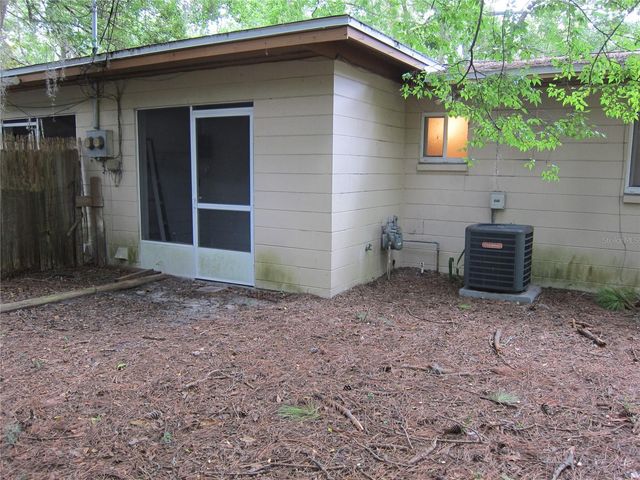 1912 NW 9 STREET, Gainesville, FL 32609