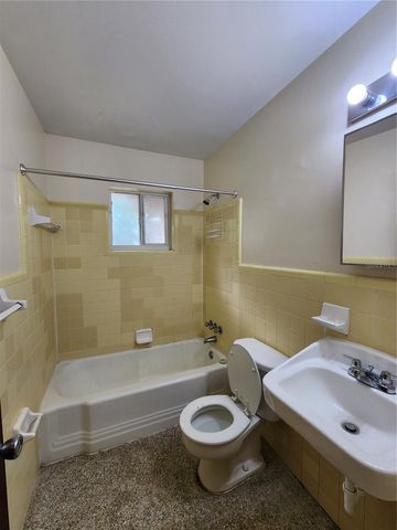 1912 NW 9 STREET, Gainesville, FL 32609