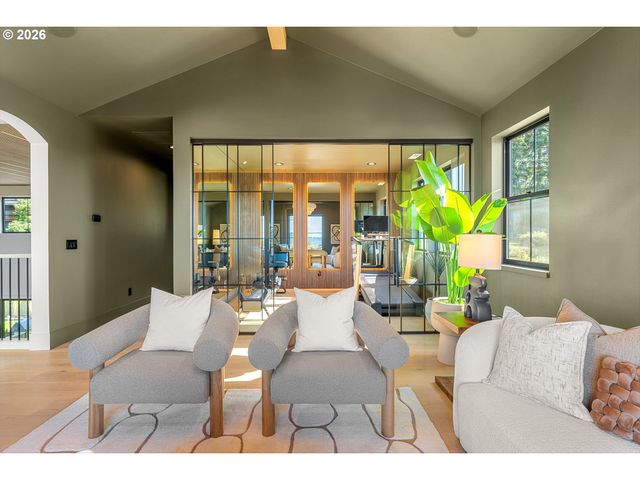 16067 Kaylyn Dr, Oregon City, OR 97045
