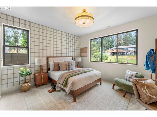 16067 Kaylyn Dr, Oregon City, OR 97045