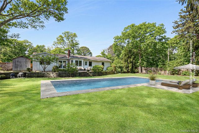 3 Jones Road, Hampton Bays, NY 11946