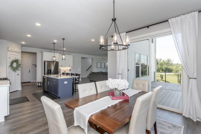 W176N7392 Amethyst DRIVE, Menomonee Falls, WI 53051