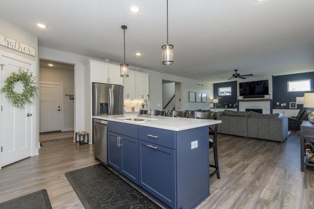 W176N7392 Amethyst DRIVE, Menomonee Falls, WI 53051