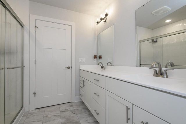 W176N7392 Amethyst DRIVE, Menomonee Falls, WI 53051