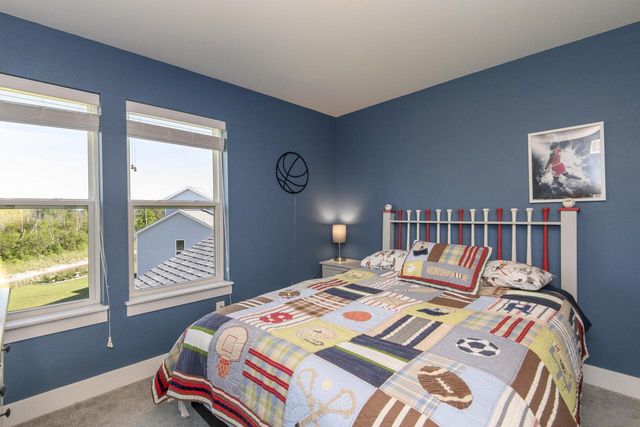 W176N7392 Amethyst DRIVE, Menomonee Falls, WI 53051