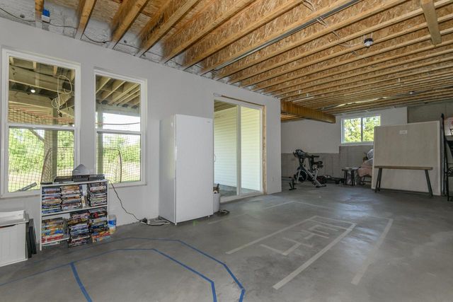 W176N7392 Amethyst DRIVE, Menomonee Falls, WI 53051