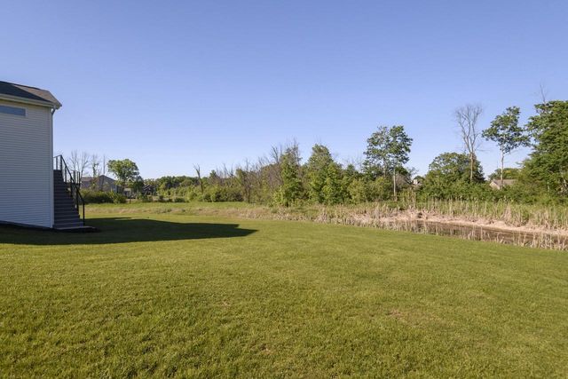 W176N7392 Amethyst DRIVE, Menomonee Falls, WI 53051