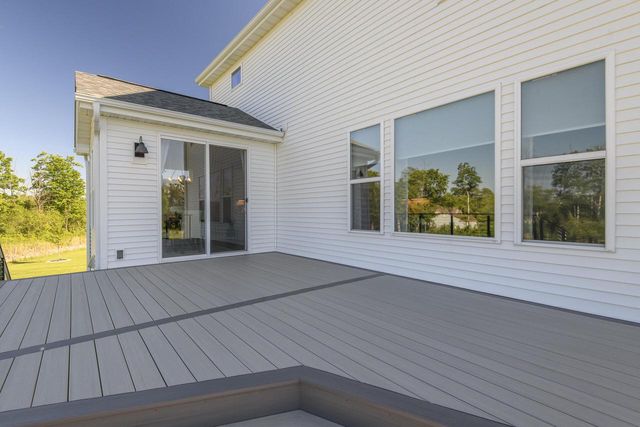 W176N7392 Amethyst DRIVE, Menomonee Falls, WI 53051