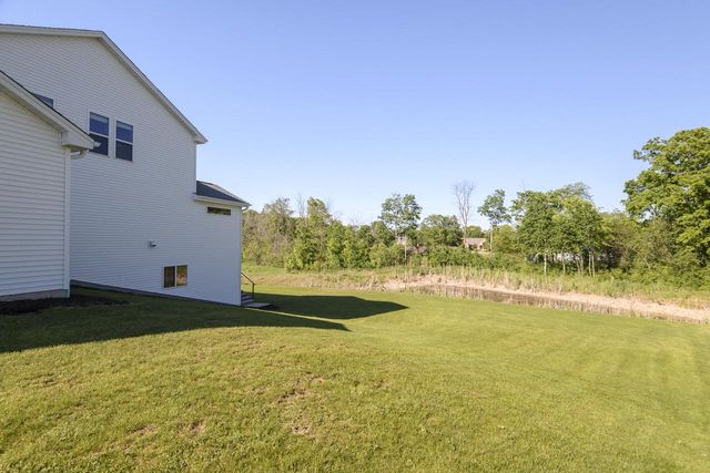 W176N7392 Amethyst DRIVE, Menomonee Falls, WI 53051
