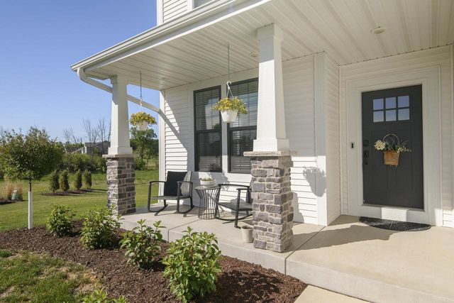W176N7392 Amethyst DRIVE, Menomonee Falls, WI 53051