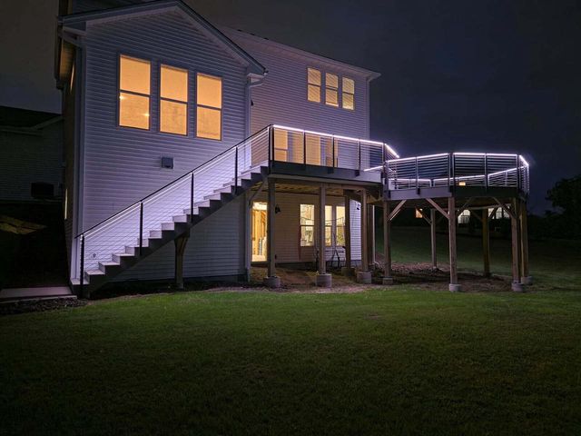 W176N7392 Amethyst DRIVE, Menomonee Falls, WI 53051