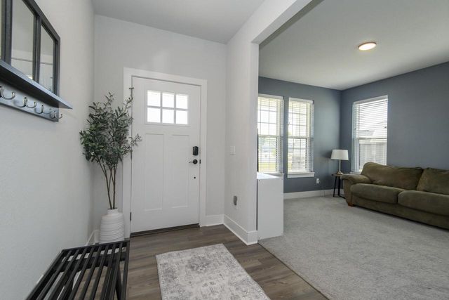 W176N7392 Amethyst DRIVE, Menomonee Falls, WI 53051