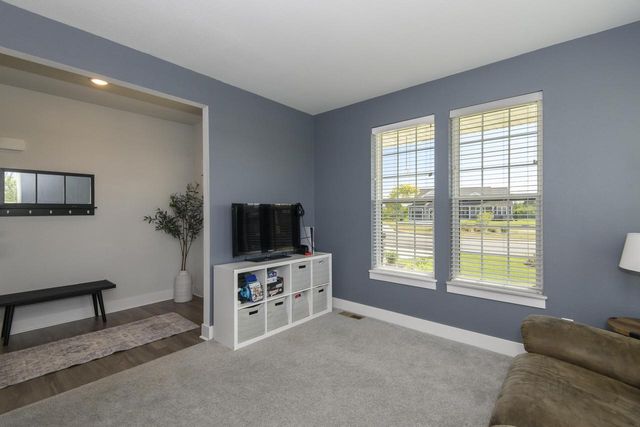 W176N7392 Amethyst DRIVE, Menomonee Falls, WI 53051