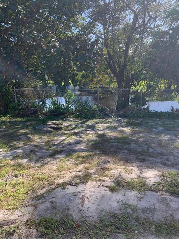 1014 Old Boynton Road, Boynton Beach, FL 33426
