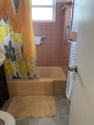 1014 Old Boynton Road, Boynton Beach, FL 33426
