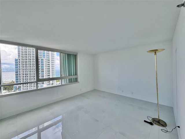 400 S Pointe Dr 1610, Miami Beach, FL 33139