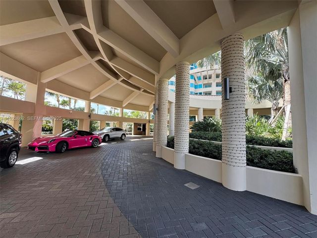 400 S Pointe Dr 1610, Miami Beach, FL 33139