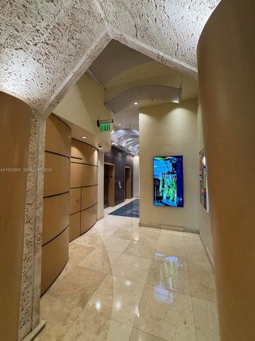 400 S Pointe Dr 1610, Miami Beach, FL 33139