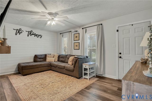 453 Manquin Dr, King William, VA 23009