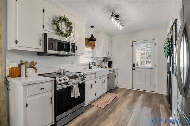 453 Manquin Dr, King William, VA 23009